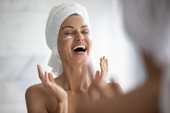 Carré dégradé court et routine beauté