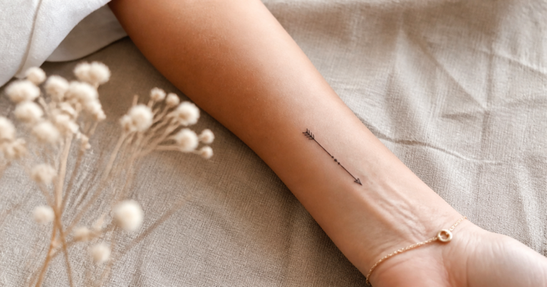 Tatouage flèche : quelle signification selon le motif ?